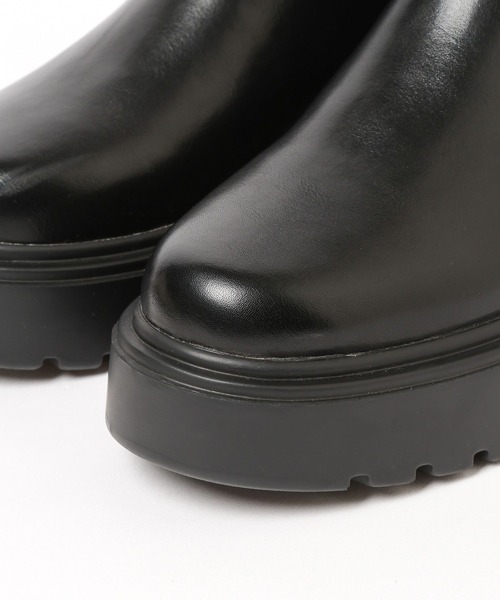 BAYFLOW(ベイフロー)の「バックZIPサイドゴアブーツ(ブーツ・レディース・ブラック/アイボリー・MEDIUM/LARGE)」の8枚目の写真