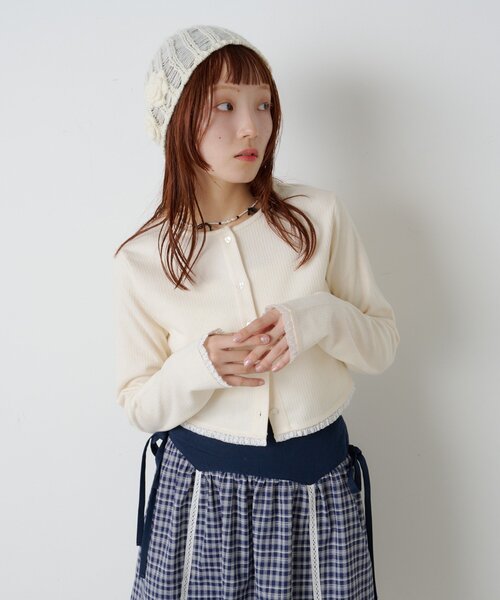 w closet（ダブルクローゼット）の「ハートボタンリブカーデ（Tシャツ/カットソー・レディース・オフホワイト/ブラック/グレー/ブルー/ピンク・FREE）」の14枚目の写真