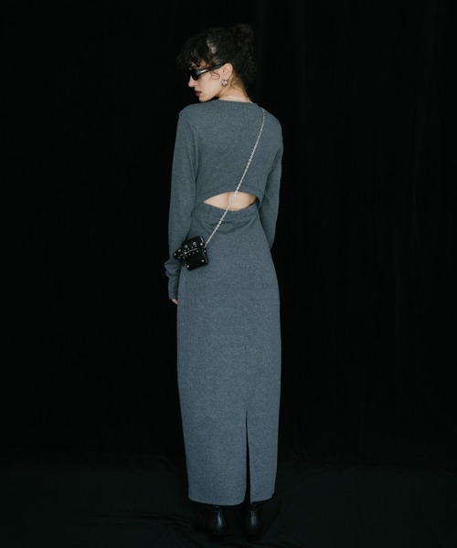 HANNE（アン）の「ロングスリーブバックカットデザインワンピース（ワンピース・レディース・グレー/ブラック/ネイビー・S/M）」の2枚目の写真
