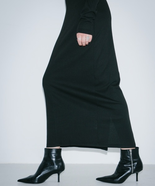 HANNE（アン）の「ロングスリーブバックカットデザインワンピース（ワンピース・レディース・グレー/ブラック/ネイビー・S/M）」の22枚目の写真