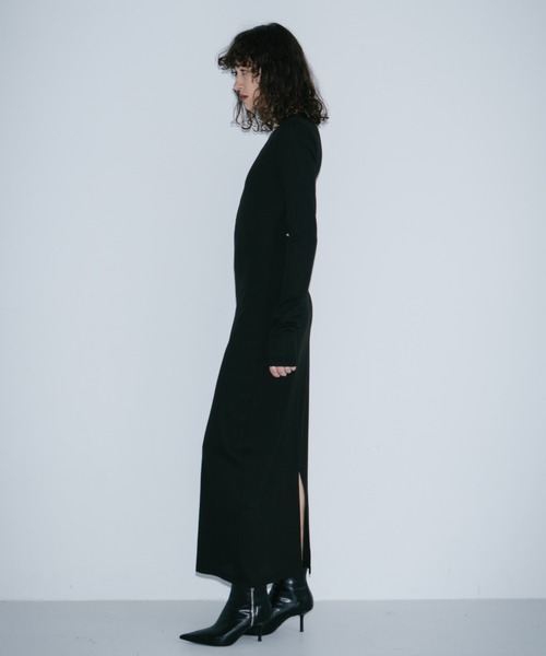 HANNE（アン）の「ロングスリーブバックカットデザインワンピース（ワンピース・レディース・グレー/ブラック/ネイビー・S/M）」の17枚目の写真