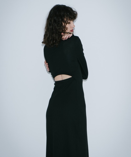 HANNE（アン）の「ロングスリーブバックカットデザインワンピース（ワンピース・レディース・グレー/ブラック/ネイビー・S/M）」の15枚目の写真