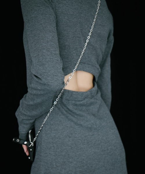 HANNE（アン）の「ロングスリーブバックカットデザインワンピース（ワンピース・レディース・グレー/ブラック/ネイビー・S/M）」の11枚目の写真