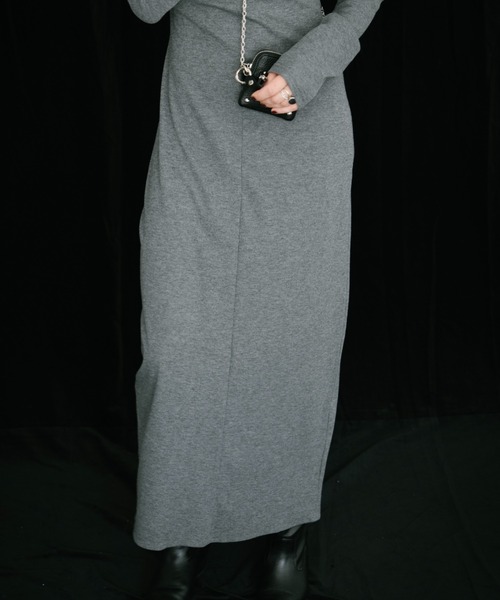 HANNE（アン）の「ロングスリーブバックカットデザインワンピース（ワンピース・レディース・グレー/ブラック/ネイビー・S/M）」の12枚目の写真