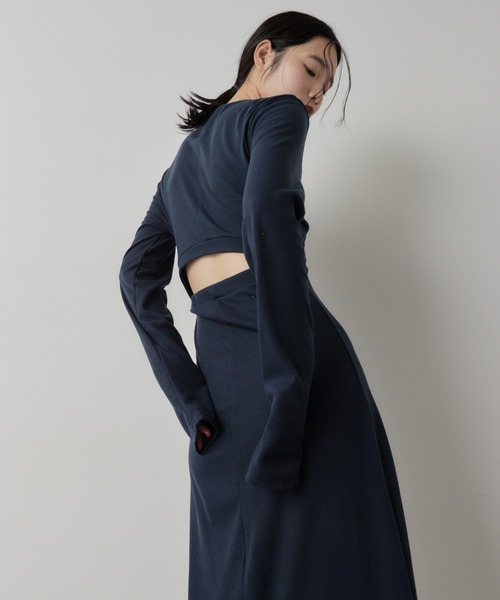 ロングスリーブバックカットデザインワンピース（ワンピース）｜HANNE
