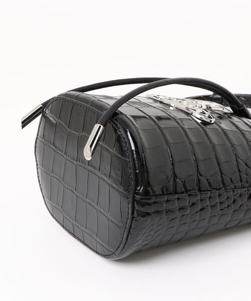 Vivienne Westwood（ヴィヴィアンウエストウッド）の「DAISY DRAWSTRING BUCKET（ハンドバッグ・レディース・ブラック・FREE）」の3枚目の写真