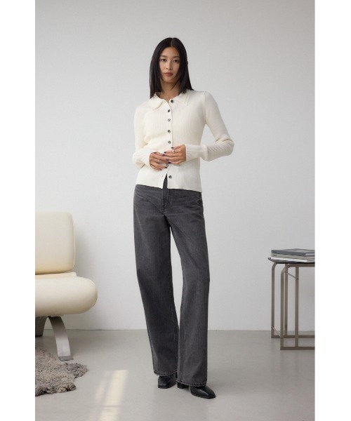 AZUL by moussy(アズールバイマウジー)の「ダブルカラーフロント釦ニットトップス(ニット/セーター・レディース・アイボリー/ブラック/ライトイエロー/ブラウン・FREE)」の8枚目の写真