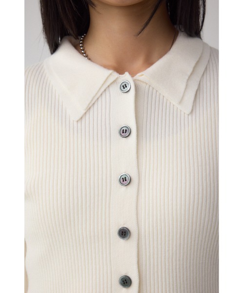 AZUL by moussy(アズールバイマウジー)の「ダブルカラーフロント釦ニットトップス(ニット/セーター・レディース・アイボリー/ブラック/ライトイエロー/ブラウン・FREE)」の12枚目の写真