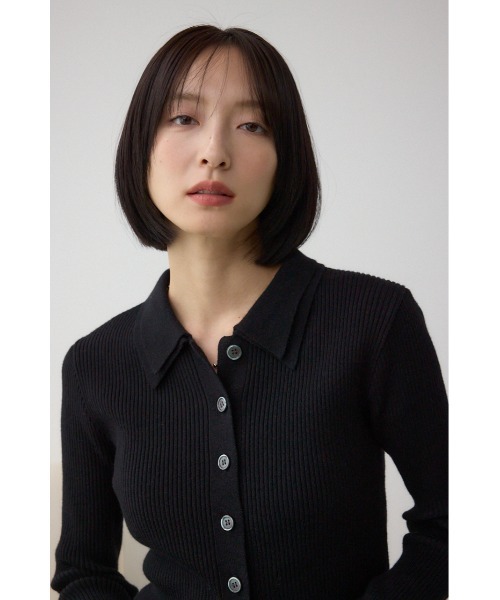 AZUL by moussy(アズールバイマウジー)の「ダブルカラーフロント釦ニットトップス(ニット/セーター・レディース・アイボリー/ブラック/ライトイエロー/ブラウン・FREE)」の18枚目の写真