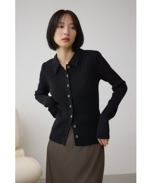 AZUL by moussy(アズールバイマウジー)の「ダブルカラーフロント釦ニットトップス(ニット/セーター・レディース・アイボリー/ブラック/ライトイエロー/ブラウン・FREE)」の19枚目の写真