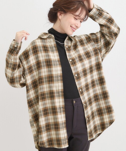 SHOO・LA・RUE(シューラルー)の「【S-LL】柔らかさが癖になる 起毛コットン オーバーサイズシャツ(シャツ/ブラウス・レディース・ワイン系3/ブラウン系2/ブラック系1・04/03/02/01)」の1枚目の写真