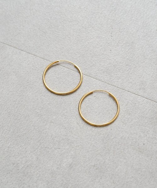 LOUNGEDRESS（ラウンジドレス）の「【GALENA/ガレナ】SV925フープピアス（ピアス（両耳用）・レディース・ゴールド/シルバー・FREE）」の4枚目の写真