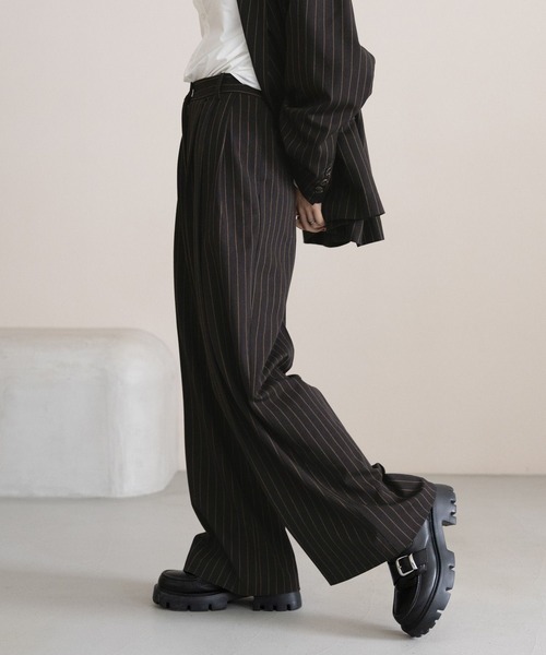 RAGEBLUE（レイジブルー）の「グランパ3タックワイドスラックス（スラックス・レディース・ダークブラウン/ブラック系・MEDIUM/LARGE）」の7枚目の写真