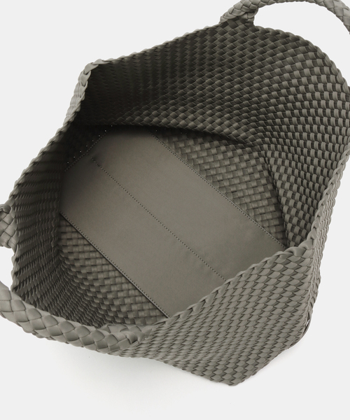 IENA(イエナ)の「NAGHEDI/ナゲディ St Barths Large トートバッグ STBARTHELARGE(トートバッグ・レディース・ライトグリーン・FREE)」の6枚目の写真