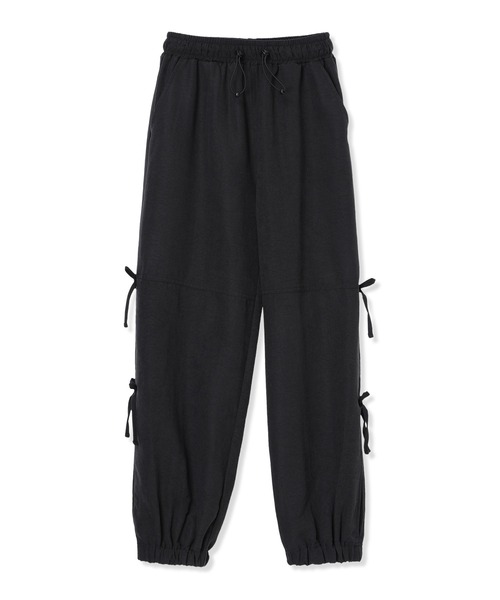 BISKEE（ビスキー）の「サイドリボン サテンカーゴパンツ（カーゴパンツ・キッズ・サックスブルー/ブラック/オフホワイト/ピンク・130cm/140cm/150cm/160cm）」の7枚目の写真