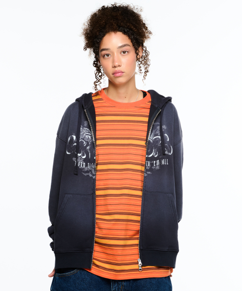 WKNDRS(ウィーキャンドース)の「ANGEL ZIPUP HOODIE (CHARCOAL)(パーカー・レディース・その他・LARGE/X-LARGE/MEDIUM)」の7枚目の写真