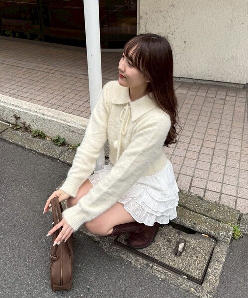 continuer de NICE CLAUP(コンティニューデナイスクラップ)の「【HolidayCollection】フェザーポロニット(ニット/セーター・レディース・ブラック/アイボリー/レッド・FREE)」の6枚目の写真