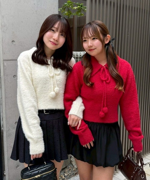continuer de NICE CLAUP(コンティニューデナイスクラップ)の「【HolidayCollection】フェザーポロニット(ニット/セーター・レディース・ブラック/アイボリー/レッド・FREE)」の3枚目の写真