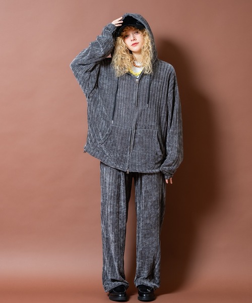 a.p.o.v.(エーピーオービー)の「a.p.o.v. ベルベットタッチケーブルテイストリブニットワイドパンツ(その他パンツ・メンズ・ブラック/チャコール/ブラウン・ONESIZE)」の11枚目の写真