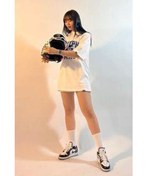 SAINTPAIN(セイントペイン)の「SP SNTPN ロゴTシャツ-ホワイトブルー(Tシャツ/カットソー・メンズ・その他・LARGE/X-LARGE/SMALL/MEDIUM)」の2枚目の写真