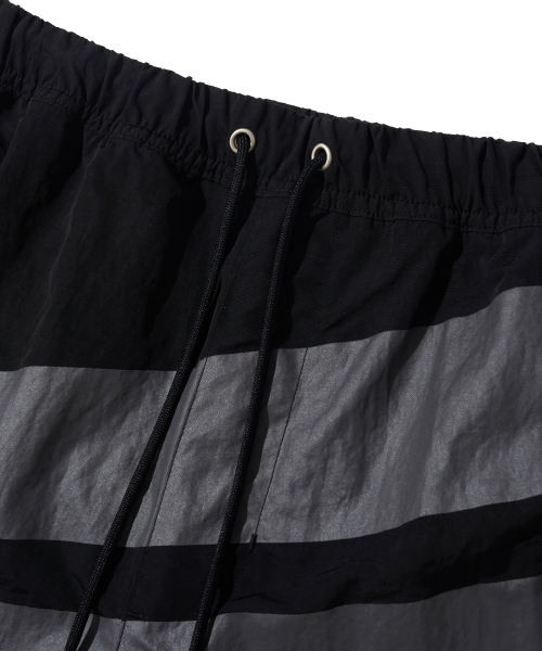 PHYPS MOTORCYCLE(フィップスモーターサイクル)の「Original Big Wing logo Beach shorts Black(その他パンツ・レディース・その他・SMALL/MEDIUM/LARGE/X-LARGE)」の3枚目の写真