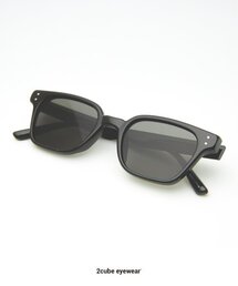 2CUBE（トゥキューブ）の「2POINTSEAEN(BLACK)（サングラス）」