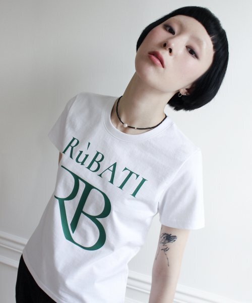 RUBATI（ルバティ）の「R.B Logo Tshirt (WHITE-GREEN)（Tシャツ/カットソー・レディース・その他・size2/size1）」の2枚目の写真