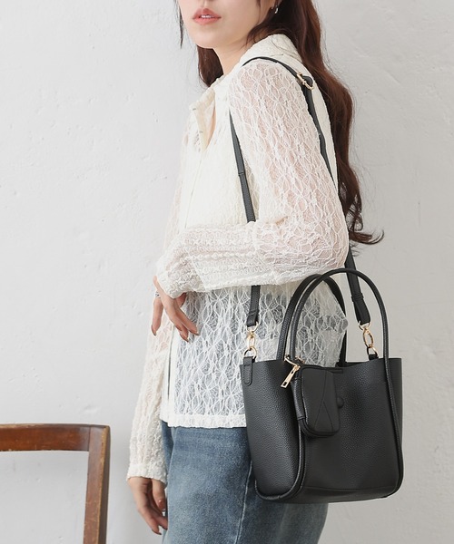 COLONY 2139（コロニートゥーワンスリーナイン）の「レース切替フロントホックシャツカーデ（シャツ/ブラウス・レディース・ブラック/アイボリー・FREE）」の4枚目の写真