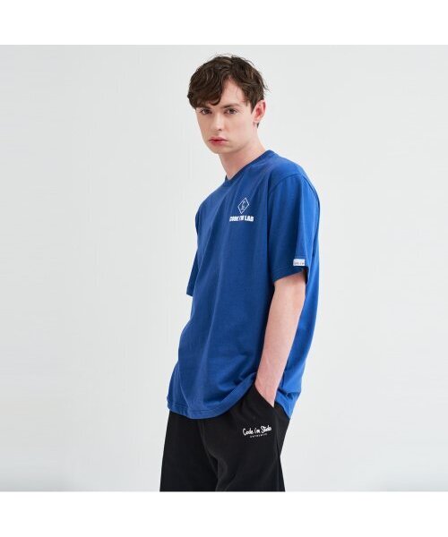 CODE I'M(コードアイエム)の「LABロゴプリントオーバーサイズ半袖Tシャツブルー(Tシャツ/カットソー・メンズ・その他・MEDIUM/LARGE/X-LARGE)」の1枚目の写真