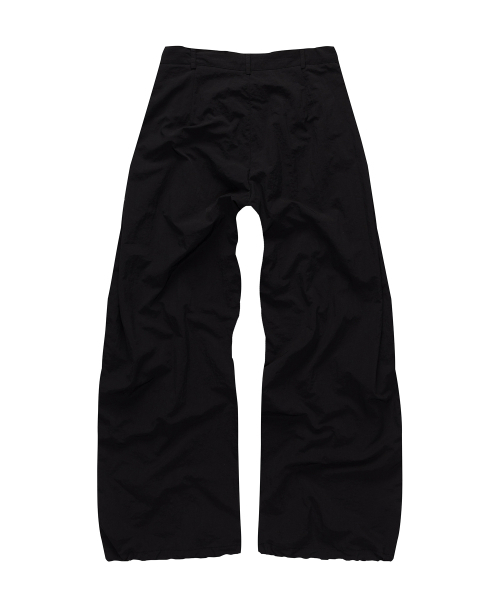 FLAWSROOM（フローズルーム）の「Side Two Tuck Balloon Pants [BLACK]（その他パンツ・メンズ・その他・LARGE/MEDIUM）」の2枚目の写真