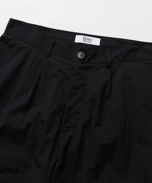 FLAWSROOM（フローズルーム）の「Side Two Tuck Balloon Pants [BLACK]（その他パンツ・メンズ・その他・LARGE/MEDIUM）」の3枚目の写真