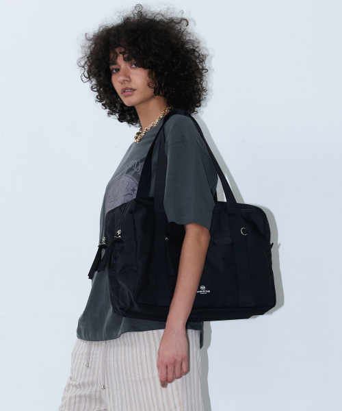 CHRISTINE PROJECT(クリスティンプロジェクト)の「LITE TWO ZIPPER NYLON BAG LARGE(BLACK PEPPER)(ショルダーバッグ・レディース・その他・FREE)」の1枚目の写真