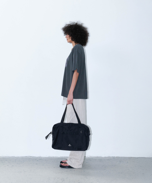 CHRISTINE PROJECT(クリスティンプロジェクト)の「LITE TWO ZIPPER NYLON BAG LARGE(BLACK PEPPER)(ショルダーバッグ・レディース・その他・FREE)」の5枚目の写真