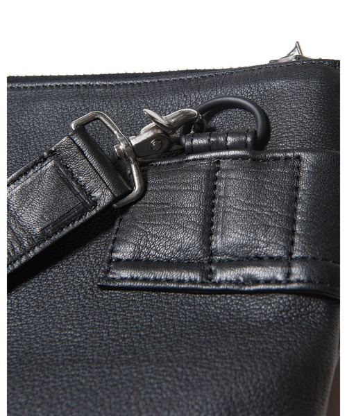 SOPHNET.（ソフネット）の「LEATHER HELMET BAG（ショルダーバッグ・メンズ・ブラック・FREE）」の7枚目の写真