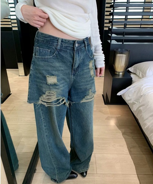 Sibra(シブラ)の「レイヤード風カットオフデニムワイドパンツ(デニムパンツ・レディース・ブルー・M/S)」の1枚目の写真