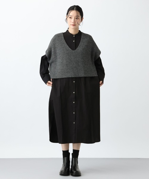 studio CLIP（スタディオクリップ）の「《natural by clip》7ゲージニットベスト×シャツワンピース（シャツワンピース・レディース・ブラック/アイボリー・FREE）」の13枚目の写真
