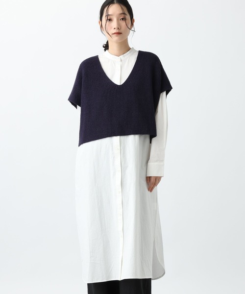 studio CLIP（スタディオクリップ）の「《natural by clip》7ゲージニットベスト×シャツワンピース（シャツワンピース・レディース・ブラック/アイボリー・FREE）」の7枚目の写真