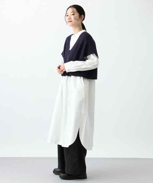 studio CLIP（スタディオクリップ）の「《natural by clip》7ゲージニットベスト×シャツワンピース（シャツワンピース・レディース・ブラック/アイボリー・FREE）」の19枚目の写真