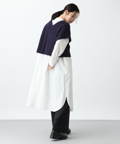 studio CLIP（スタディオクリップ）の「《natural by clip》7ゲージニットベスト×シャツワンピース（シャツワンピース・レディース・ブラック/アイボリー・FREE）」の21枚目の写真