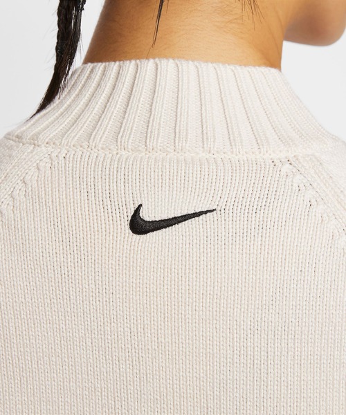 NIKE（ナイキ）の「NIKE AS W NSW STREET GRAPHIC FZ SWEATER / ナイキ ウィメンズ ストリート グラフィック フルジップ セーター【SP】（ニット/セーター・レディース・アイボリー・L/M/S）」の7枚目の写真