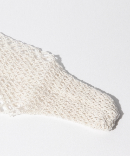 Ray BEAMS(レイビームス)の「Ray BEAMS / トーション リボン ソックス(ソックス/靴下・レディース・オフホワイト/ブラック・ONE SIZE)」の7枚目の写真