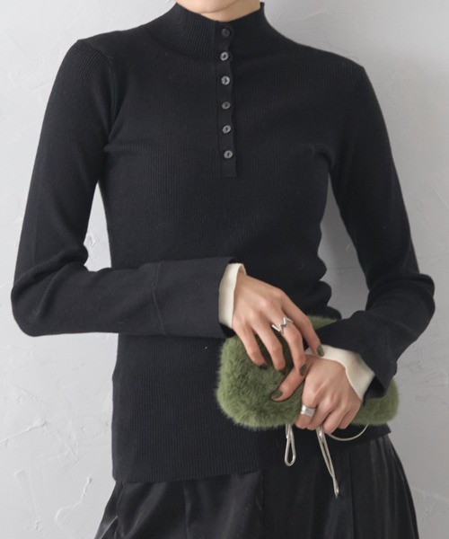 deux amour(ドゥーザムール)の「配色スリーブヘンリーネックトップス(Tシャツ/カットソー・レディース・ホワイト/ブラック・FREE)」の3枚目の写真