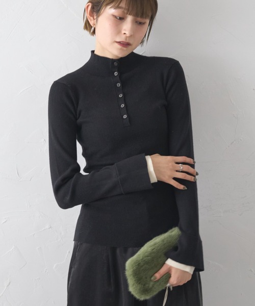 deux amour(ドゥーザムール)の「配色スリーブヘンリーネックトップス(Tシャツ/カットソー・レディース・ホワイト/ブラック・FREE)」の4枚目の写真