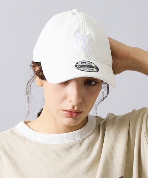 REMI RELIEF(レミレリーフ)の「【REMI RELIEF × NEW ERA / レミレリーフ × ニューエラ】Collaboration Cap / コラボキャップ / NY / LA (別注・ロゴキャップ・ユニセックス)(キャップ・メンズ・ホワイト/グレー/ネイビー/ブラック・フリー)」の2枚目の写真