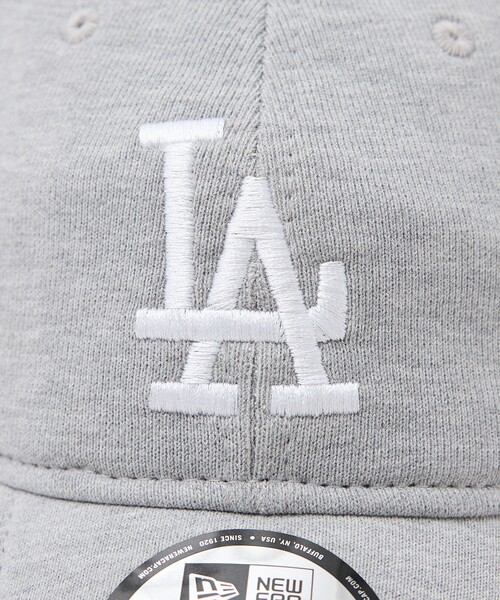 REMI RELIEF(レミレリーフ)の「【REMI RELIEF × NEW ERA / レミレリーフ × ニューエラ】Collaboration Cap / コラボキャップ / NY / LA (別注・ロゴキャップ・ユニセックス)(キャップ・メンズ・ホワイト/グレー/ネイビー/ブラック・フリー)」の6枚目の写真