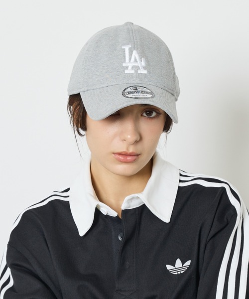 REMI RELIEF(レミレリーフ)の「【REMI RELIEF × NEW ERA / レミレリーフ × ニューエラ】Collaboration Cap / コラボキャップ / NY / LA (別注・ロゴキャップ・ユニセックス)(キャップ・メンズ・ホワイト/グレー/ネイビー/ブラック・フリー)」の4枚目の写真