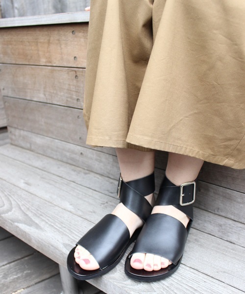 FABIO RUSCONI（ファビオルスコーニ）の「【Fabio Rusconi】フトベルトフラットサンダル◆（サンダル・レディース・ブラック/ゴールド・36/39/37/38/35）」の16枚目の写真