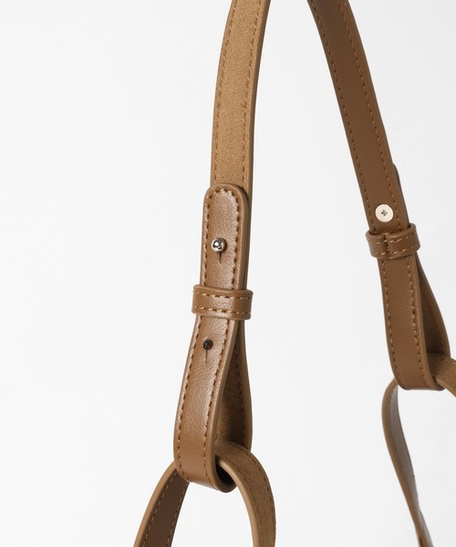 LOWRYS FARM(ローリーズファーム)の「ヨコナガ2WAYBAG 640639(ショルダーバッグ・レディース・ブラウン/ダークブラウン・FREE)」の17枚目の写真