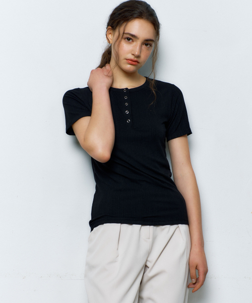 manavis7（マナビスセブン）の「デイリーフィットTシャツ[ブラック]（Tシャツ/カットソー・レディース・ブラック・FREE）」の3枚目の写真