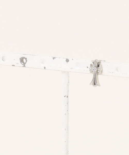 IRIEBEACH(アイリービーチ)の「cross CZ stud pierce/【ハワイアンジュエリー】【サージカルステンレス】【金属アレルギー対応】【IRIEBEACH / アイリービーチ】つけっぱなしOK(ピアス(片耳用)・レディース・ピンク/ゴールド/シルバー・FREE)」の16枚目の写真